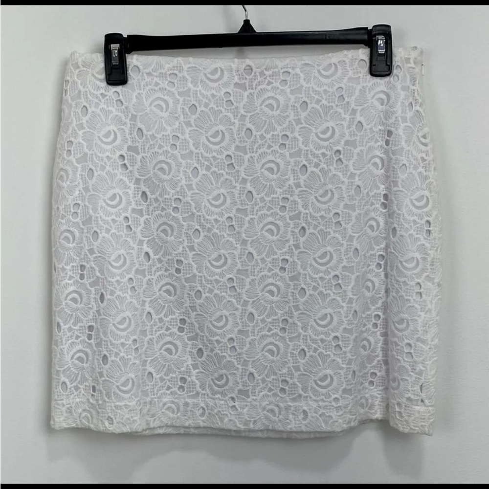 Brooks Brothers Red Fleece Mini Skirt White Eyelet Size 4